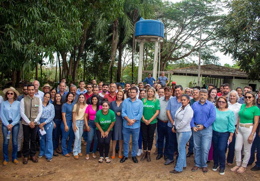 Semeia recebe equipe do 2º encontro de técnicos e secretários no Viveiro Municipal - Gente de Opinião