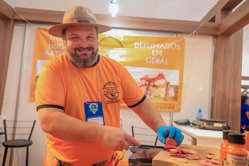 Luigi destaca o importante apoio prestado pelo município a pequenas empresas e empresas familiares como a dele - Gente de Opinião