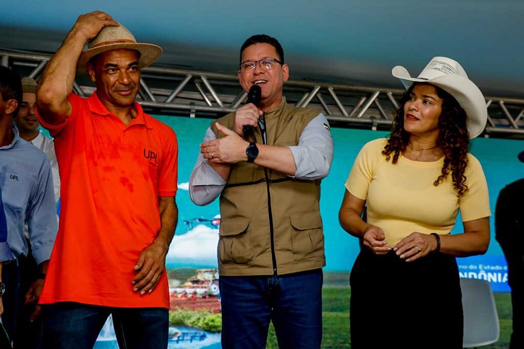 Gol de Placa: Cafú, capitão do Penta, visita a 10ª Edição da Rondônia Rural Show, e joga a favor do agronegócio - Gente de Opinião