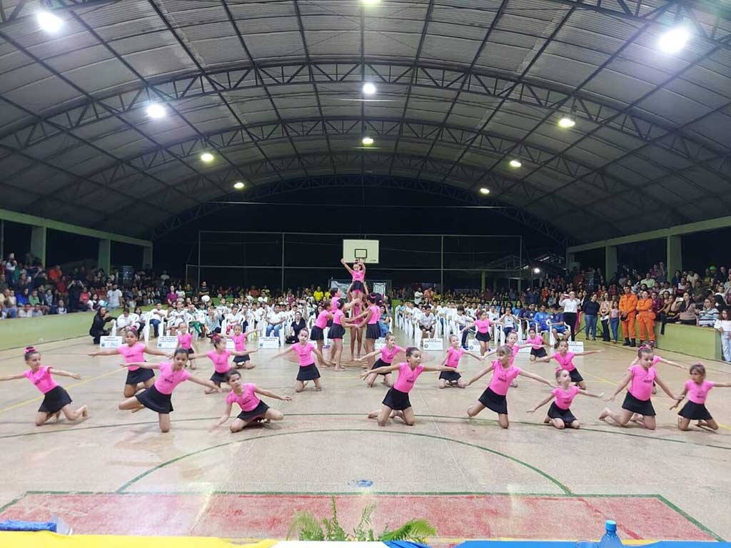 A cerimônia de abertura da fase preparatória ocorreu na quadra de esportes da Escola Estadual Tancredo de Almeida Neves, no último dia 30 - Gente de Opinião