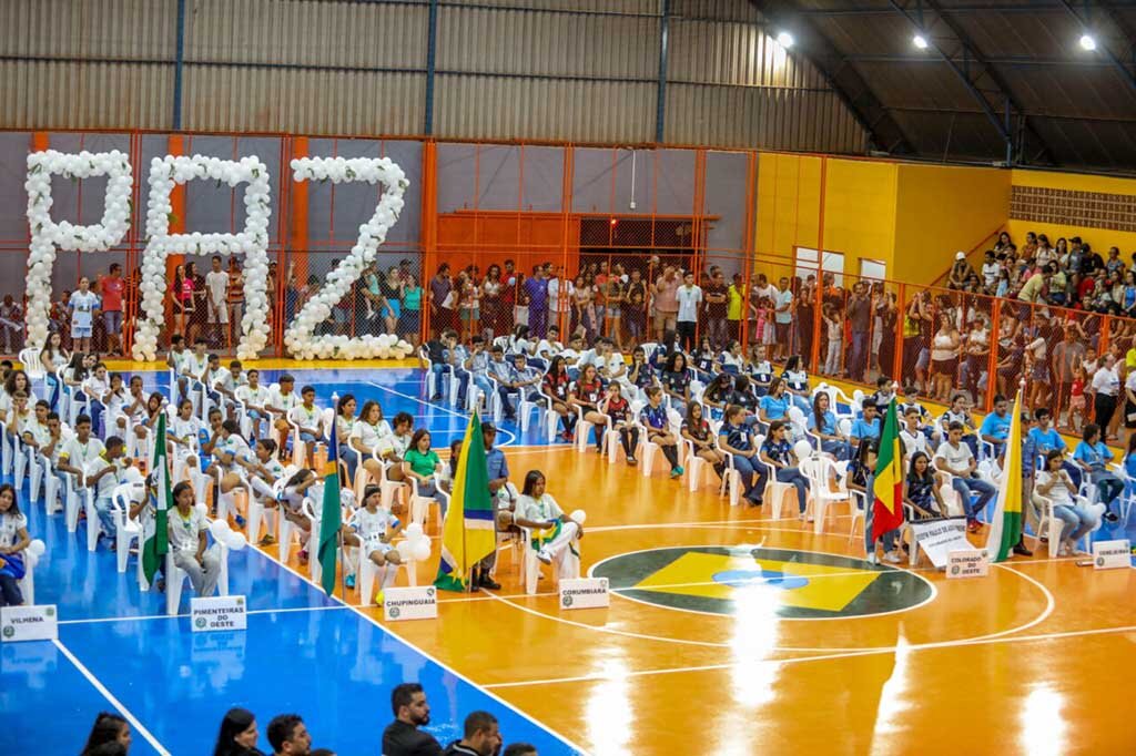 Solenidade de abertura foi marcada pela apresentação das delegações participantes - Gente de Opinião