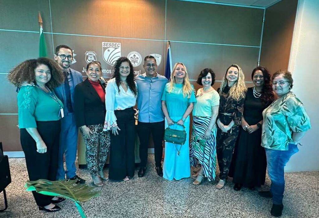 Rede Lilás realiza reunião com a Sesdec sobre Delegacias da Mulher 24horas, Casa da Mulher Brasileira e atendimento à mulher no IML - Gente de Opinião
