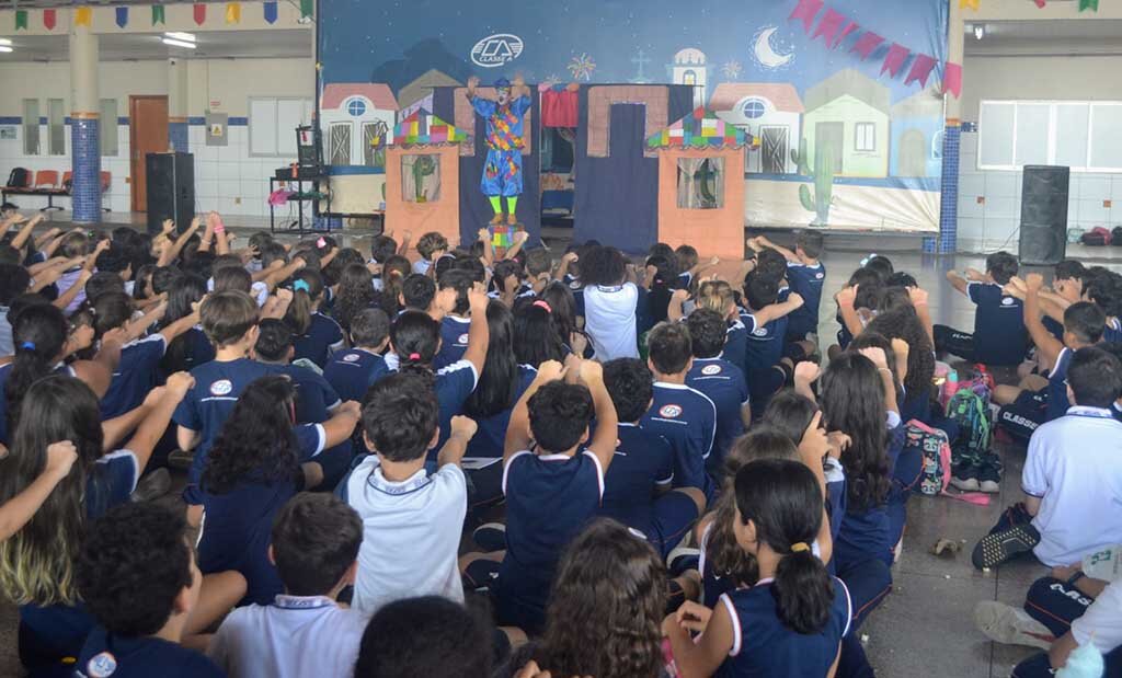 Evolução continua levando teatro para as escolas de Porto Velho - Gente de Opinião