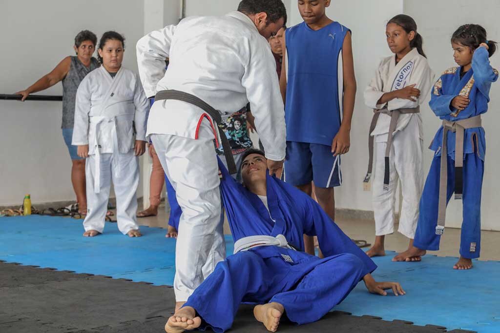 O jiu-jitsu desenvolve, além de força e habilidades de defesa pessoal, a saúde física e mental - Gente de Opinião