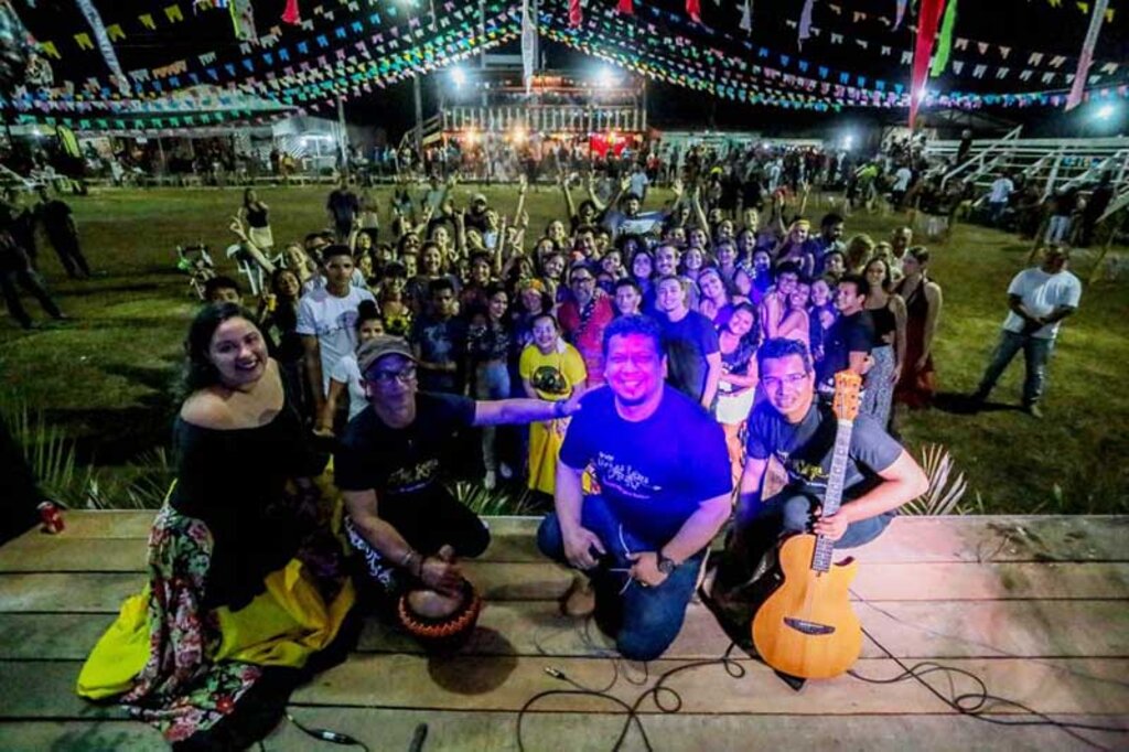 O Grupo Minhas Raízes, fundado no distrito de Nazaré em 2005, deu visibilidade à comunidade por meio de sua arte - Gente de Opinião