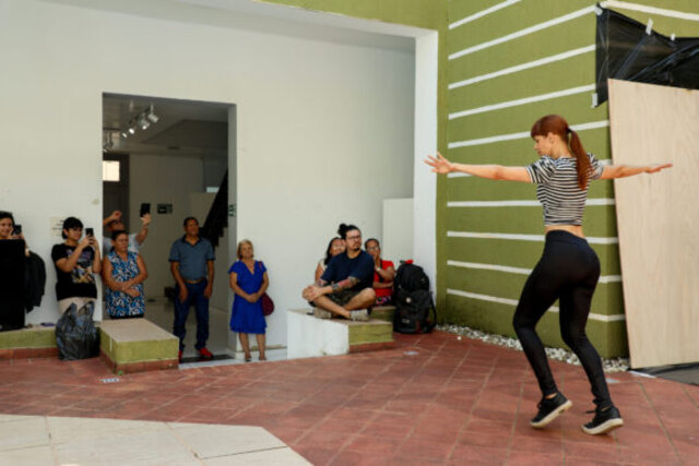 A bailarina Clarice Lopes, que faz parte do elenco da Funcer, fez apresentações de dança - Gente de Opinião