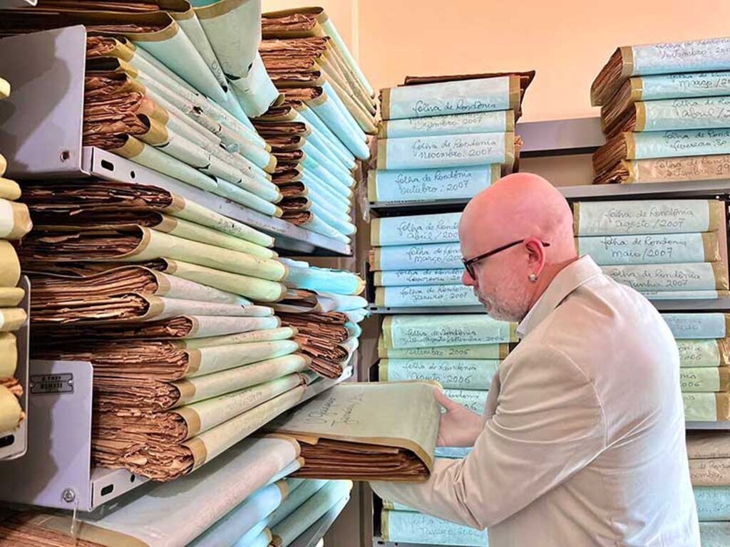 ARL encontra acervo histórico em risco na biblioteca Municipal Francisco Meirelles - Gente de Opinião