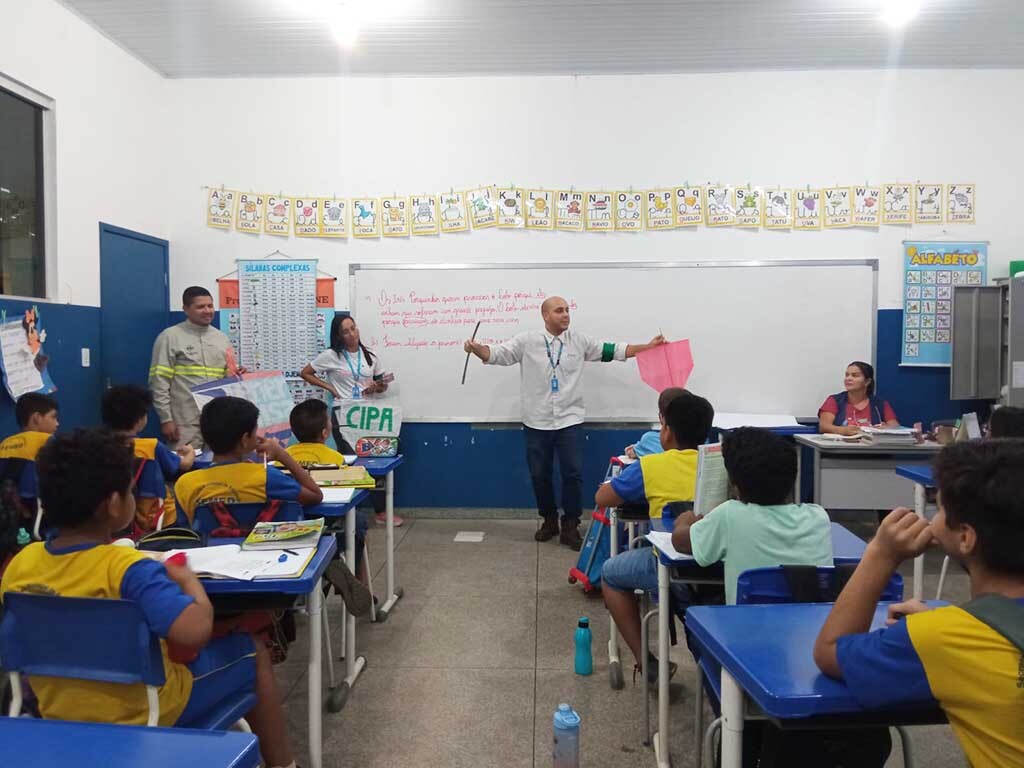 Energisa leva informações sobre segurança com a rede elétrica a alunos da escola São Pedro - Gente de Opinião