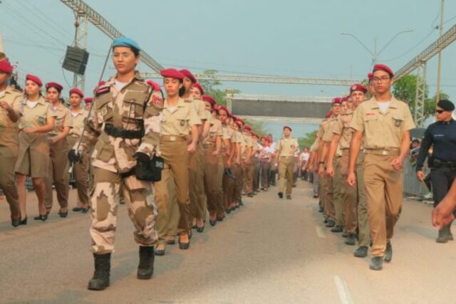 Escolas estaduais, militares e municipais participaram do desfile - Gente de Opinião