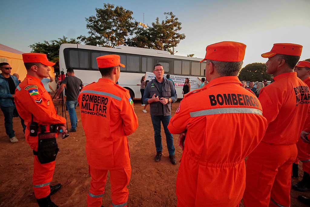 Governador Marcos Rocha empossa 108 novos soldados temporários do Corpo de Bombeiros Militar em todo Estado - Gente de Opinião