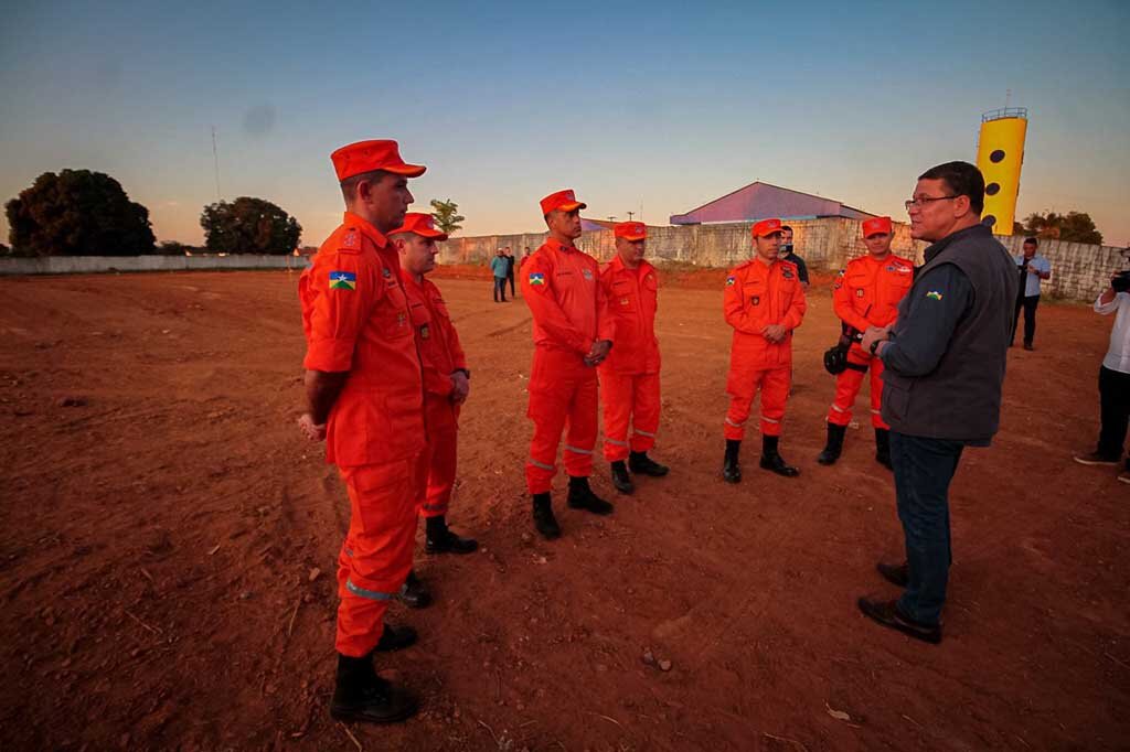 Governador Marcos Rocha empossa 108 novos soldados temporários do Corpo de Bombeiros Militar em todo Estado - Gente de Opinião