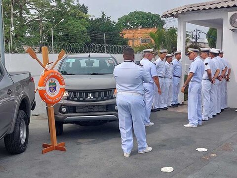 Marinha do Brasil recebe duas caminhonetes para o patrulhamento e vistorias na Amazônia Ocidental