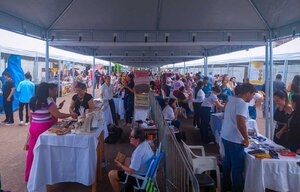 A feira é uma iniciativa do Governo de Rondônia, e acontece na Rua Pio XII, ao lado do Palácio Rio Madeira – PRM11024 - Gente de Opinião
