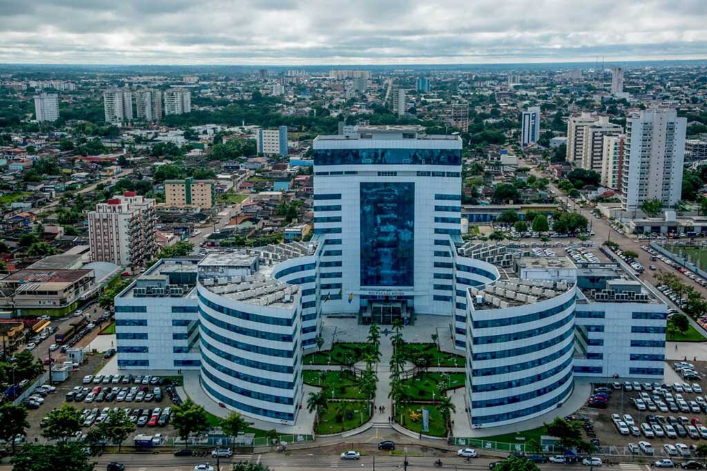 O calendário segue uma organização baseada no último dígito da placa do veículo - Gente de Opinião