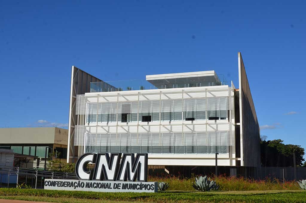 CNM pressionará União por solução para os Municípios, após revogação de benefício na alíquota do INSS - Gente de Opinião