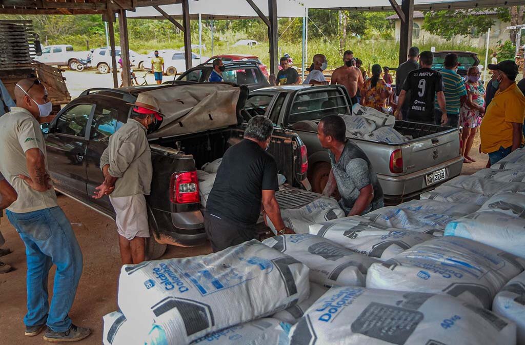Governo de Rondônia entrega calcário para fortalecer o setor chacareiro de Porto Velho - Gente de Opinião