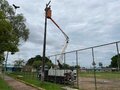 Vereador Everaldo Fogaça solicita troca de lâmpadas no campo de futebol e no conjunto Rio Jamari 