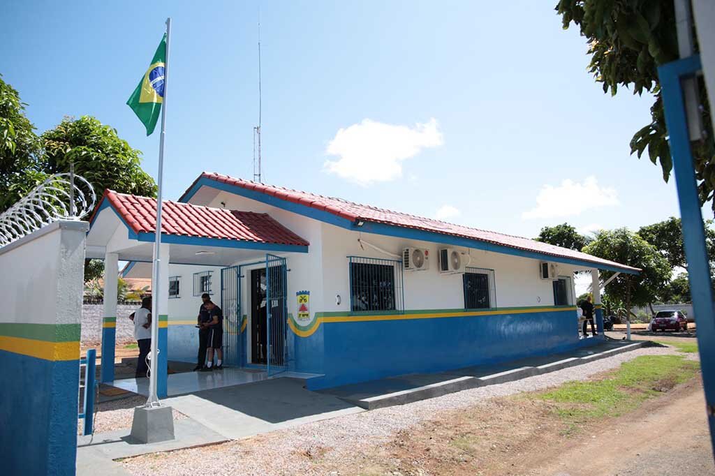 Governador Marcos Rocha entrega manutenção predial do quartel da PM, no distrito de Nova Londrina - Gente de Opinião