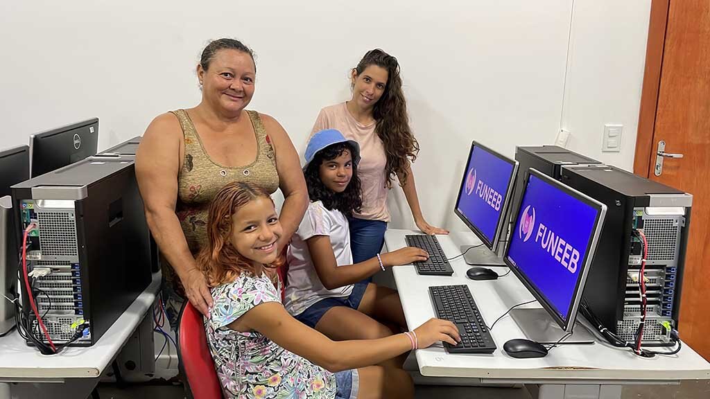 Laboratório de Informática comunitário é instalado com apoio da Santo Antônio Energia - Gente de Opinião