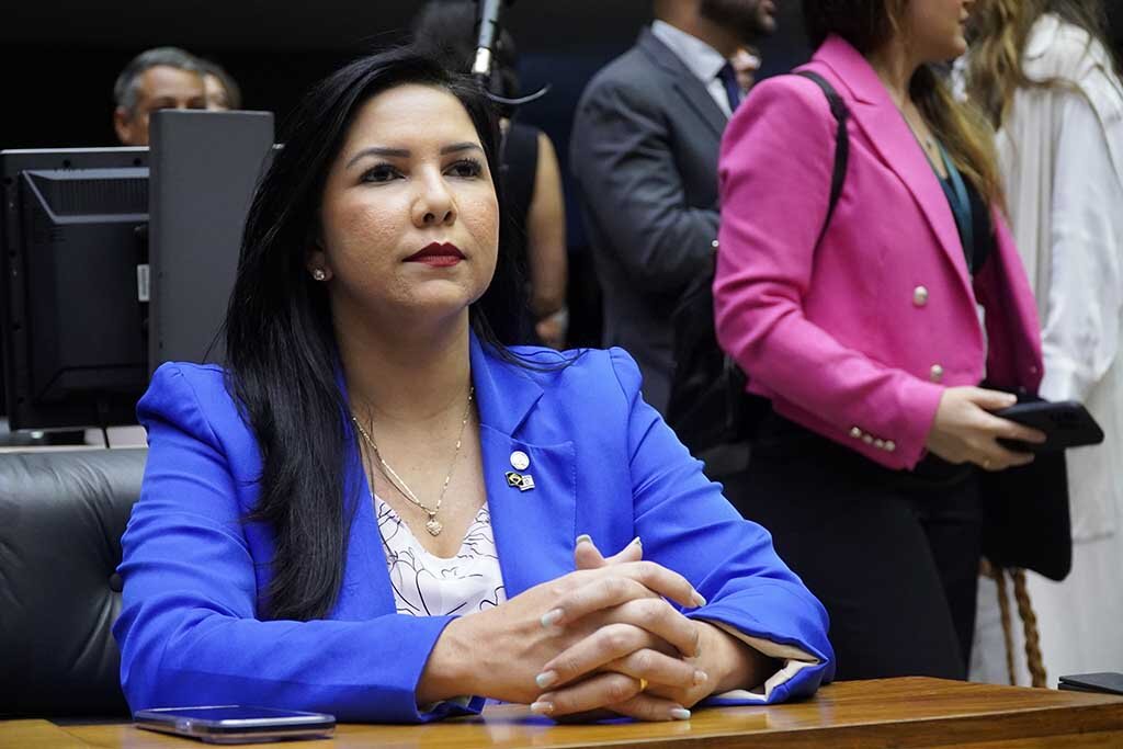 Projeto de Lei da Deputada Federal Cristiane Lopes busca atender necessidades de pacientes com doenças raras - Gente de Opinião