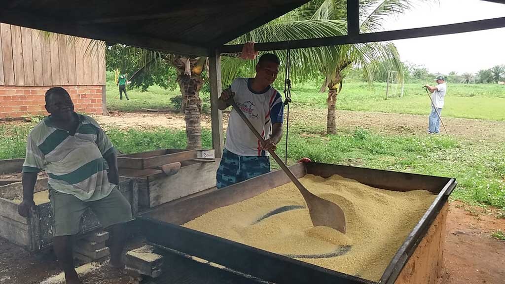 INCRA apoia quilombolas na construção de casas em Costa Marques - Gente de Opinião