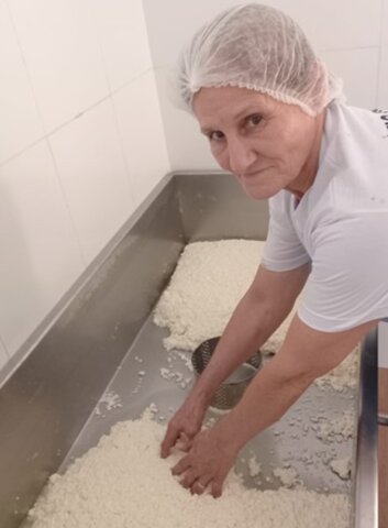 A produtora iniciou suas atividades com queijo há 40 anos - Gente de Opinião