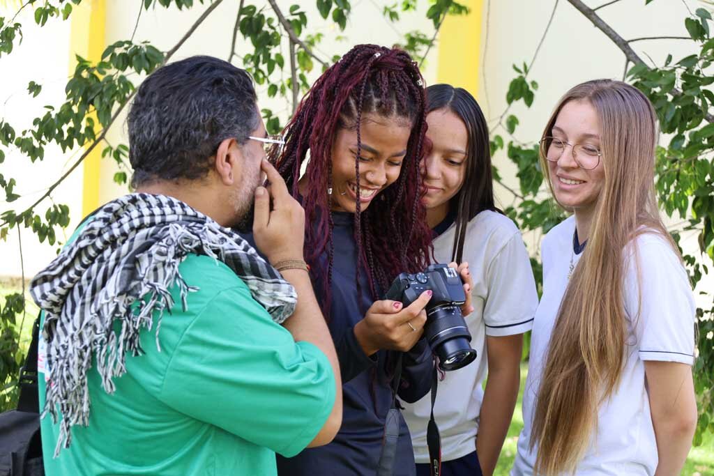 Associação Diversidade Amazônica capacita alunos de Vilhena com oficina de fotografia - Gente de Opinião