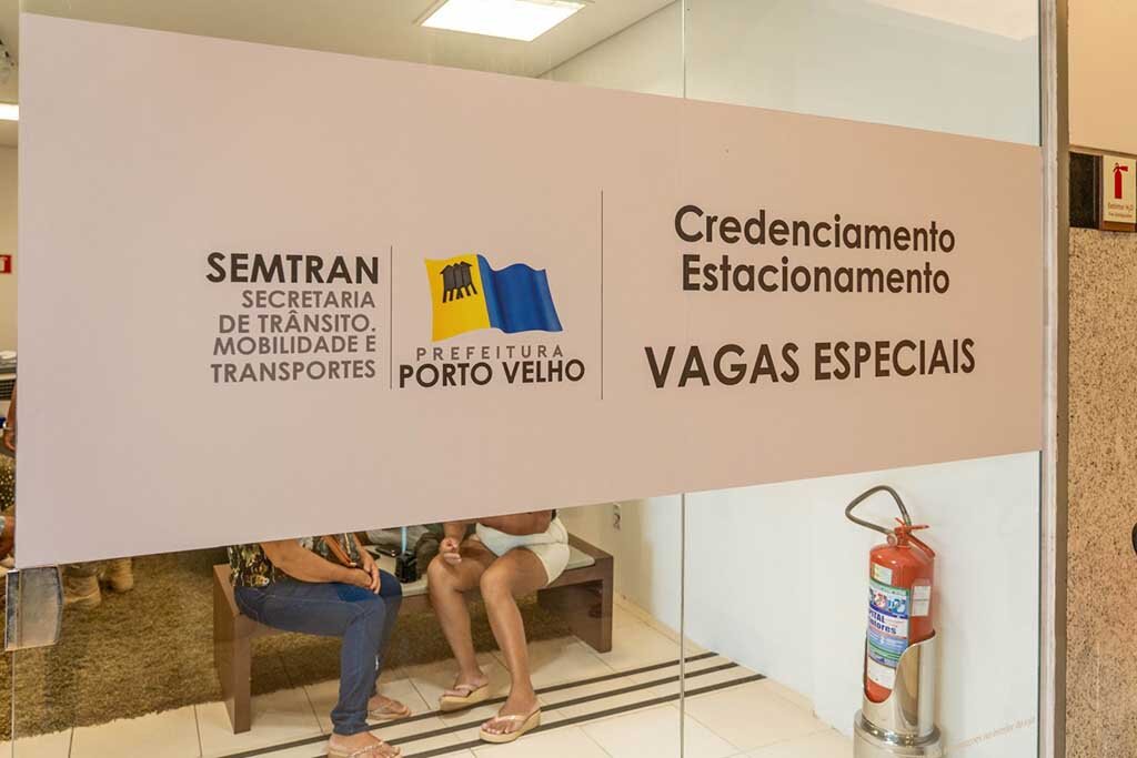 O espaço destinado ao atendimento da Semtran está localizado no acesso F do shopping - Gente de Opinião