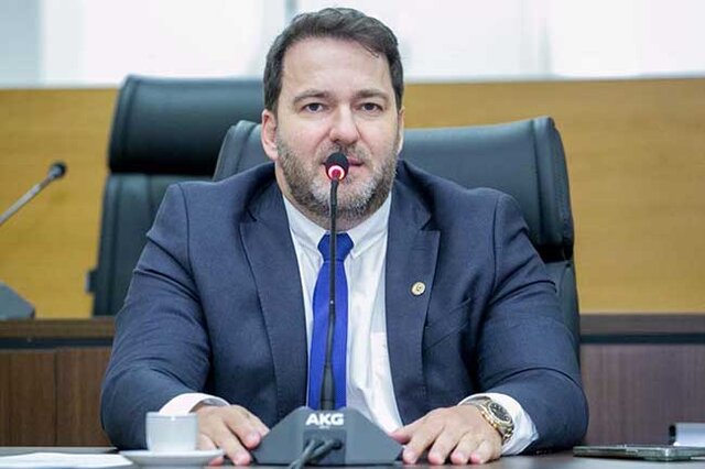 Deputado Alex Redano indica realização urgente de cirurgias artroplastia total do quadril - Gente de Opinião