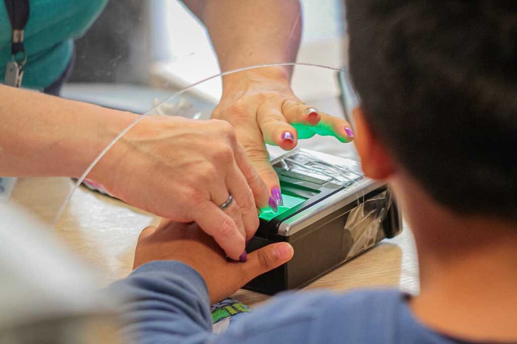 Através do uso da identificação  individualizada é possível promover integração e comunicação efetiva - Gente de Opinião