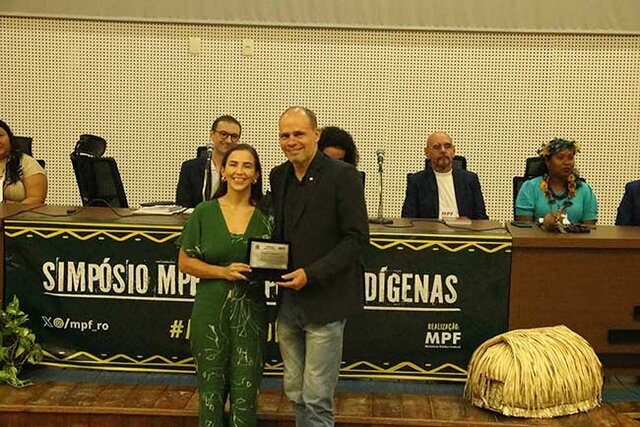 Reginaldo Trindade é homenageado por seus 20 anos de atuação como procurador da República - Gente de Opinião