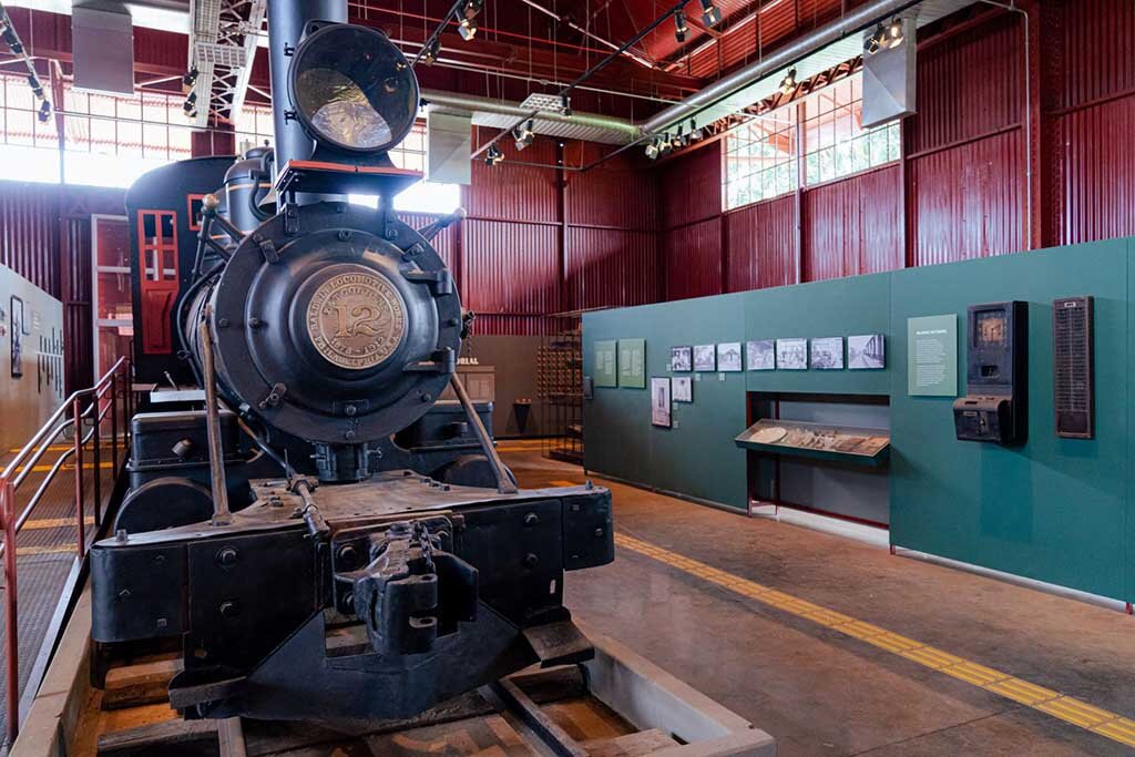 O primeiro galpão abriga um museu cujo acervo conta a história da EFMM - Gente de Opinião