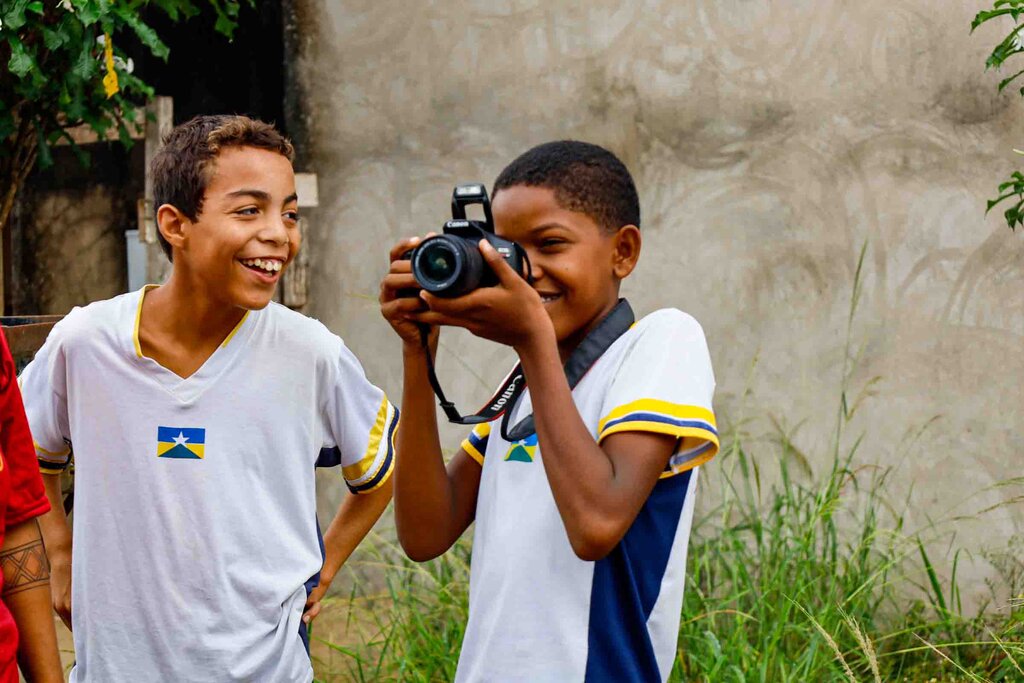 Alunos da "3ª Oficina de Fotografia: Faces do Quilombo" participam de passeio fotográfico na Comunidade Quilombola de Santa Cruz em RO - Gente de Opinião