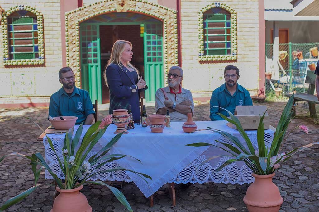 Deputada Ieda Chaves destina emenda para obra de galeria de água pluvial na Associação São Tiago Maior - Gente de Opinião