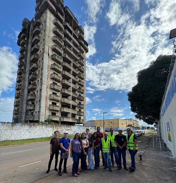 Acadêmicos de Engenharia Civil e Agronomia realizam visitas técnicas em prédios abandonados de Porto Velho - Gente de Opinião