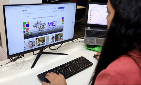 Prazo para Declaração Anual do MEI termina este mês. Tire suas dúvidas