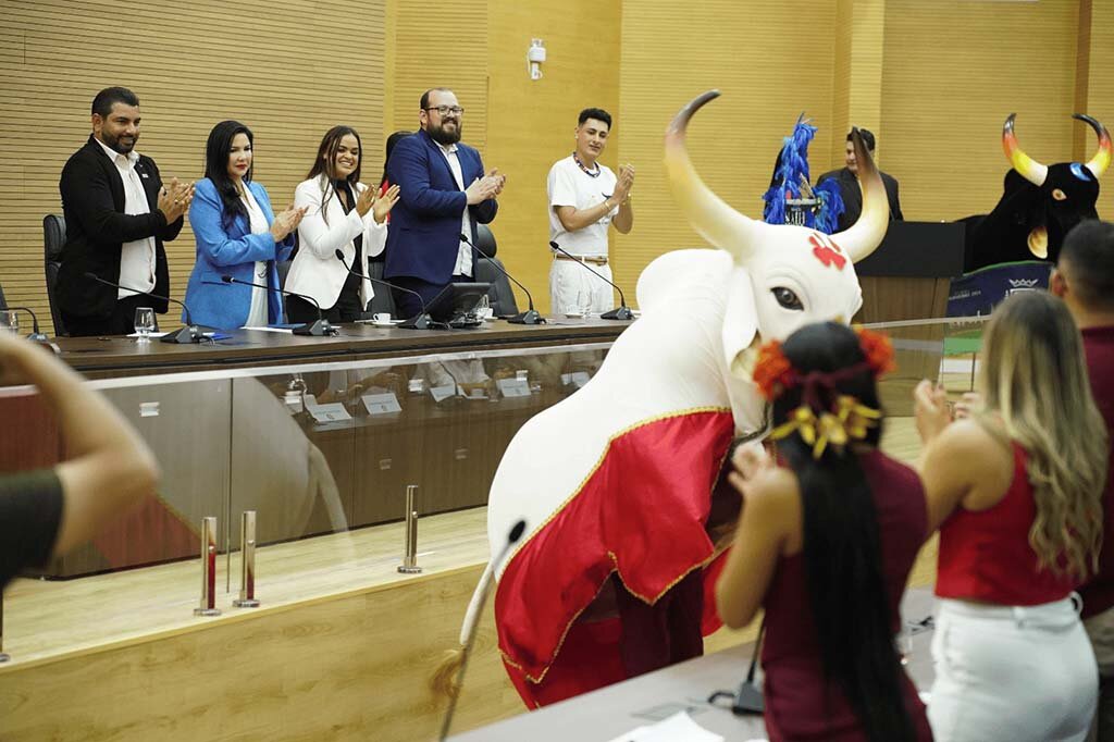 Deputada Cristiane Lopes participa de homenagem ao Duelo na Fronteira e reforça apoio à cultura e ao desenvolvimento de Guajará-Mirim - Gente de Opinião