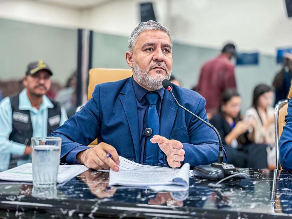 Porto Velho aprova reajuste de 4,83% para servidores municipais; vereador Everaldo Fogaça vota favorável   - Gente de Opinião