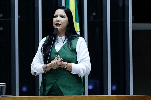 Deputada Cristiane Lopes ao lado do povo na investigação de fraudes contra aposentados - Gente de Opinião