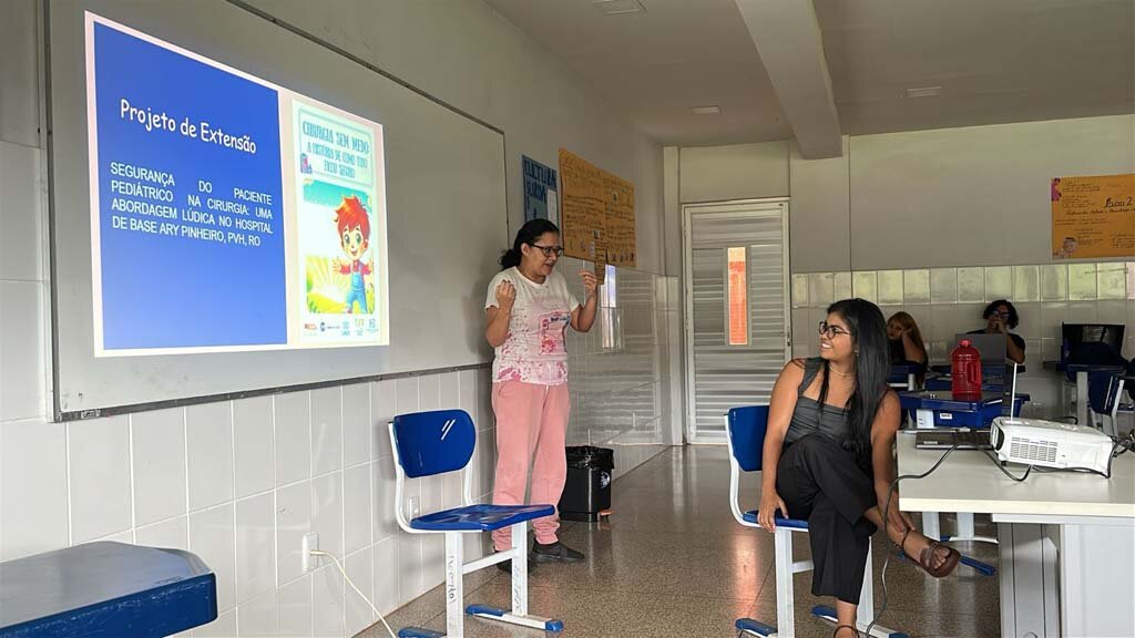 Gisele Aparecida Soares Cunha de Souza Divulgação do Projeto na Universidade - Gente de Opinião