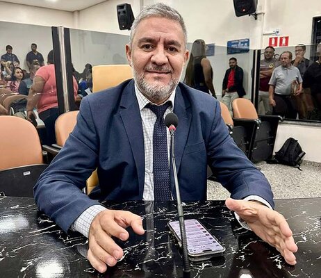 SEMOB atende pedido do vereador Everaldo Fogaça nas ruas ruas Madagascar e Magno Asolino 
