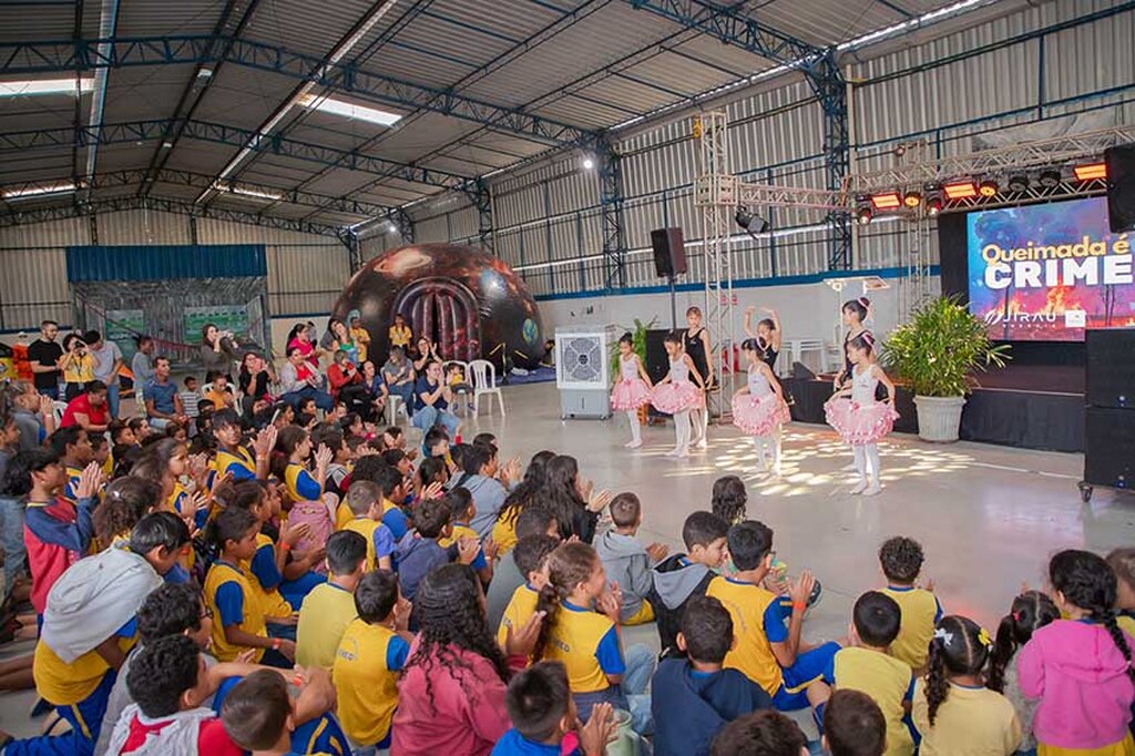 Apresentação de balé do Projeto Moldando Talentos emociona público durante a III Feira de Conscientização e Prevenção Contra Queimadas - Gente de Opinião