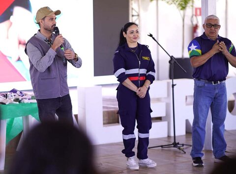 Presidente da Alero parabeniza ações da Escola do Legislativo de Rondônia durante a 8ª Expobur