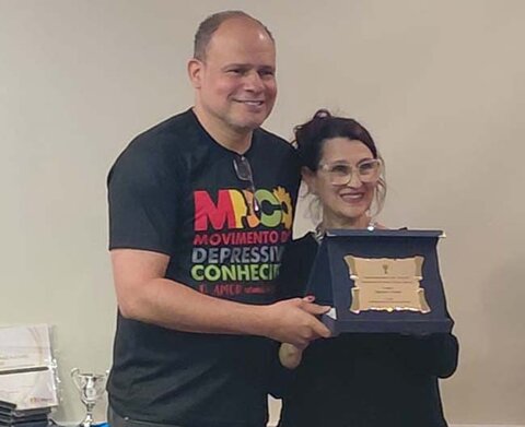 Idealizador do MDC é premiado em concurso literário internacional com texto relacionado à sua luta contra depressão