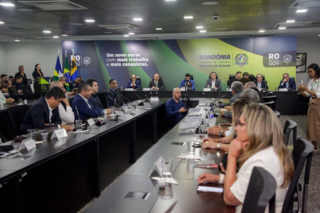 O encontro reuniu autoridades estaduais, representantes federais e membros do setor produtivo para alinhar ações para impulsionar a infraestrutura logística e econômica do estado - Gente de Opinião