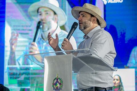 Deputado Alex Redano convida população para prestigiar os 40 anos da Expoari