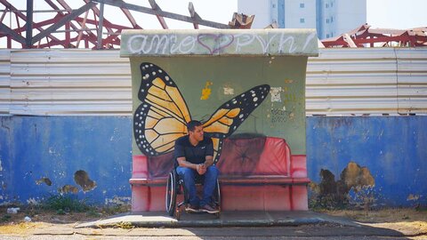CINE RO - Festival de Cinema de Rondônia promove sessões gratuitas em praça pública e comunidade.