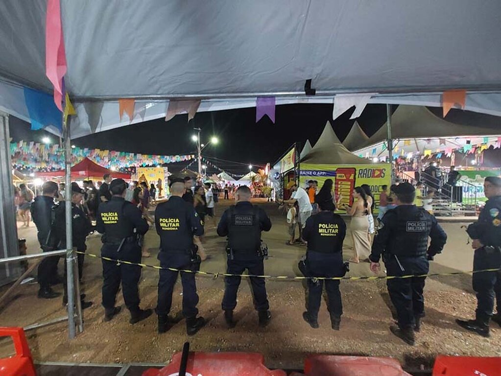Alimentação Oferecida  à Polícia Militar no Arraial Flor do Maracujá 2025: um Ponto de Reflexão - Gente de Opinião