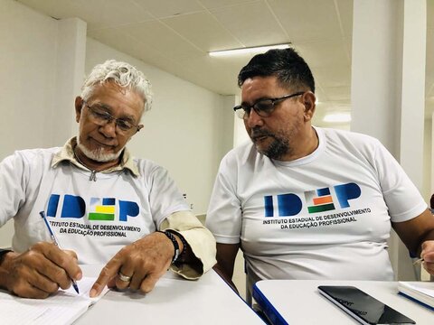 Ensino profissionalizante atrai pais que buscam novas oportunidades no mercado de trabalho