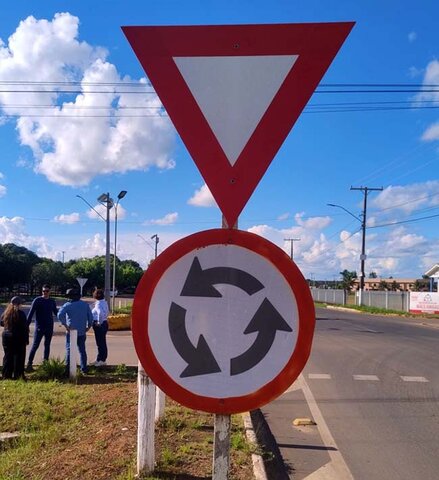 Gestão Marcos Rocha garante mais de R$ 3,3 milhões para modernizar sinalização de trânsito em Jaru - Gente de Opinião